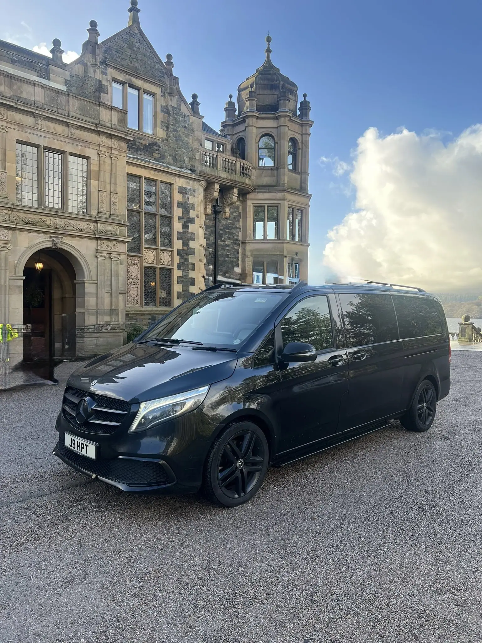 Private chauffeur tour arrival in the Lake District near Windermere